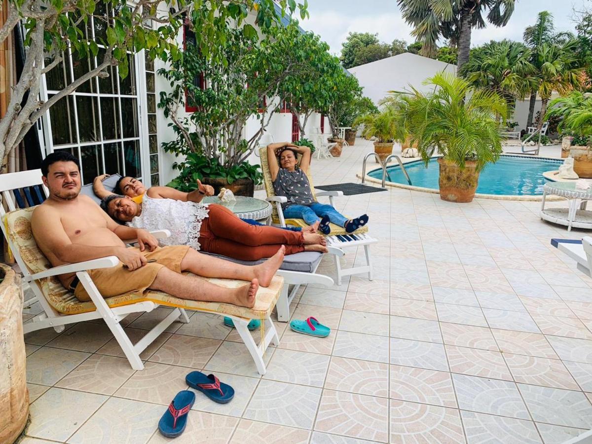 Aruba Harmony Apartments オラニエスタッド エクステリア 写真