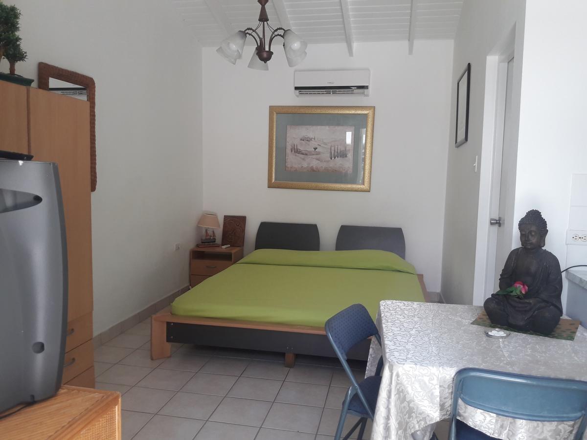 Aruba Harmony Apartments オラニエスタッド エクステリア 写真